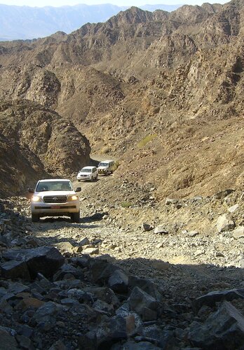 Spannende Bergfahrt unter Anleitung des Guides von 4x4 Exploring GmbH. Offroad Oman | © 4x4 Exploring GmbH