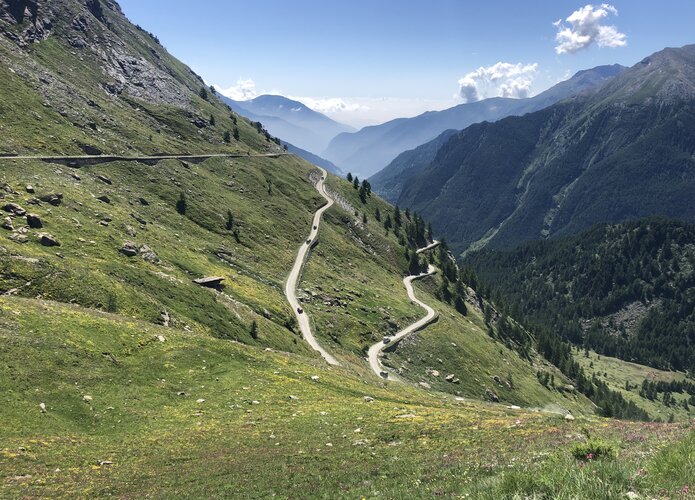 Spannende Zufahrten ins Gebirge wo viele wunderschöne Trails warten. Offroad Südalpen. | © 4x4 Exploring GmbH 